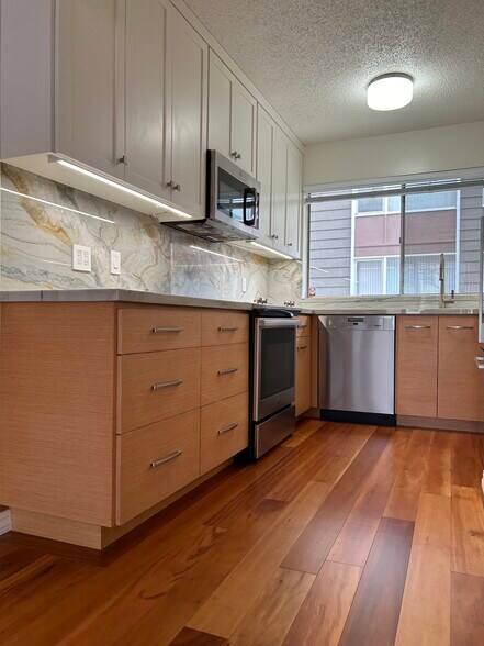 Building Photo - 2601 College Ave