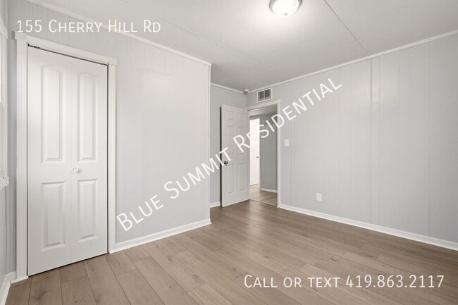 Building Photo - 155 Cherry Hill Rd