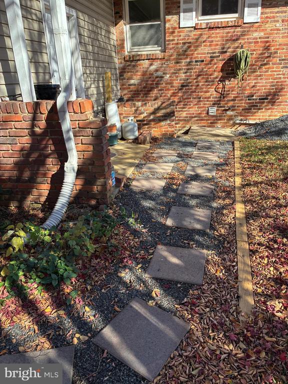 Building Photo - 2516 5th St S