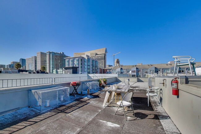 Building Photo - Prime Downtown location with a large rooft...