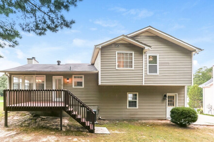 Building Photo - 5987 Graywood Cir SE