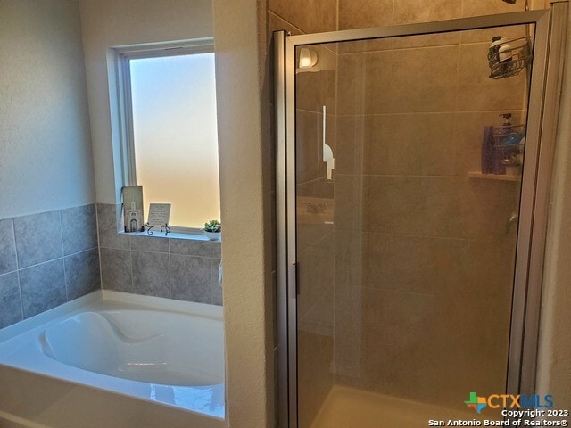 Building Photo - 1724 Stone House