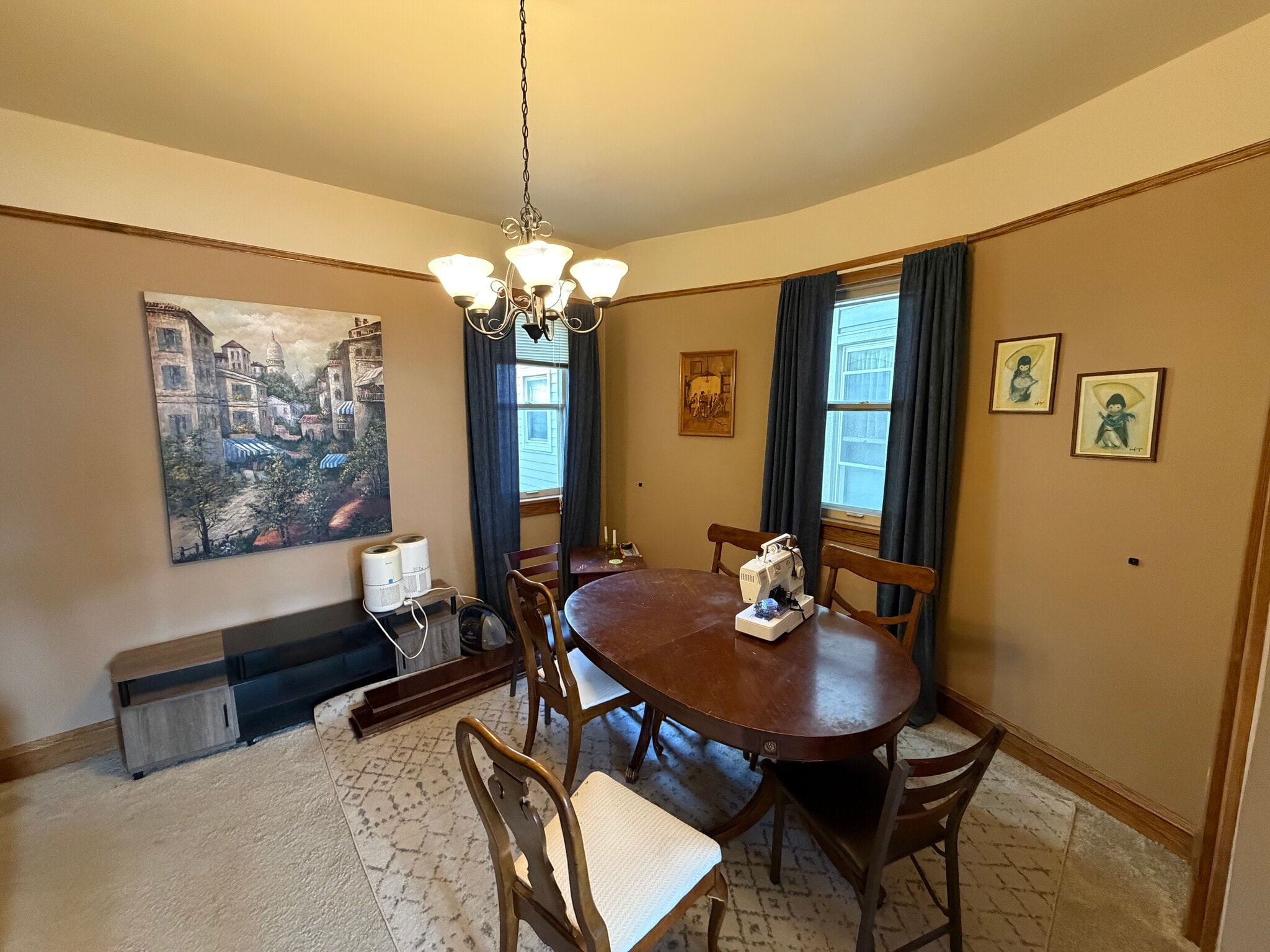 2nd Living Room - 1534 N Marshall St