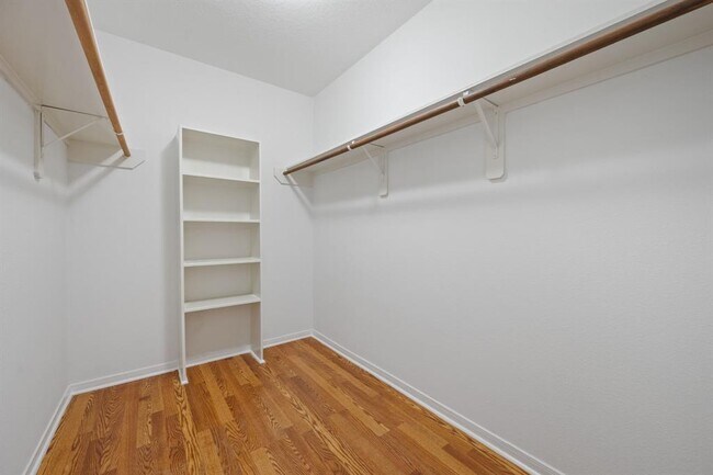 Building Photo - 18435 Emory Brook Ct