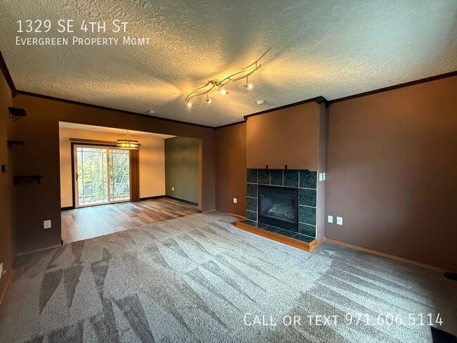 Building Photo - 1329 SE 4th St