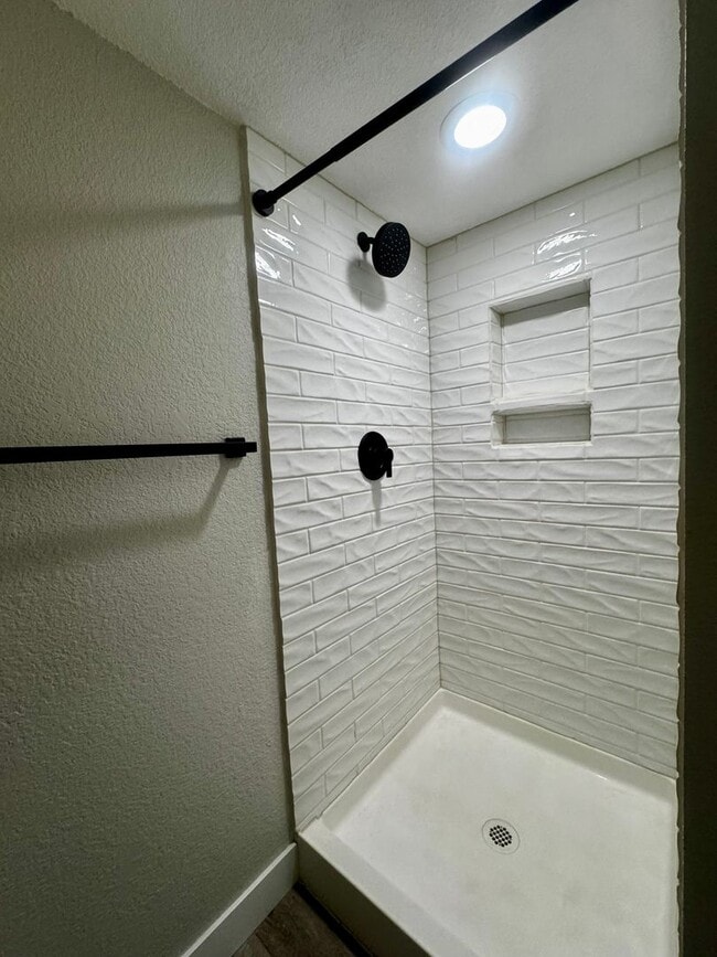Building Photo - 3 Bedroom Home with Basement in Stetson Hills