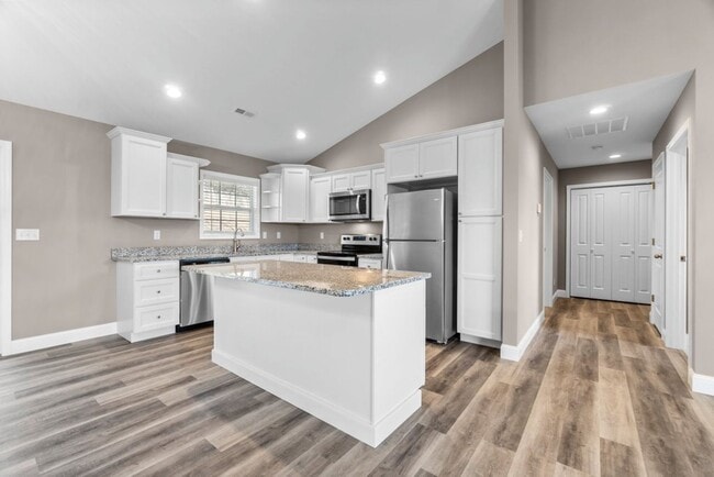 Building Photo - Beautiful Home in Cape