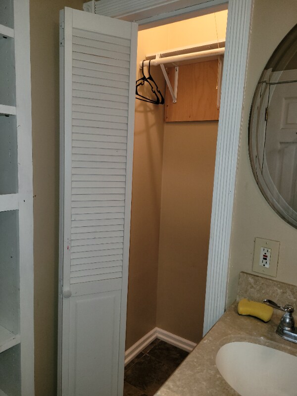 Building Photo - 1621 13th Ave