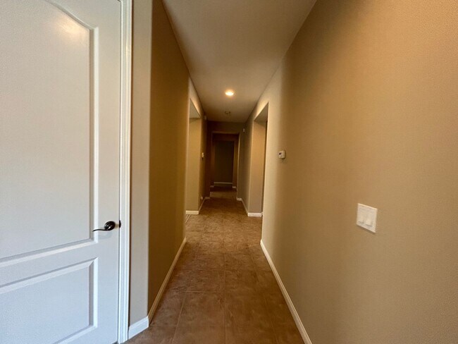 Building Photo - 15005 Via Messina Dr