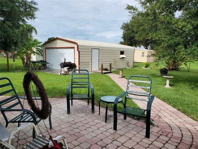 Building Photo - 1051 SW 85th Way