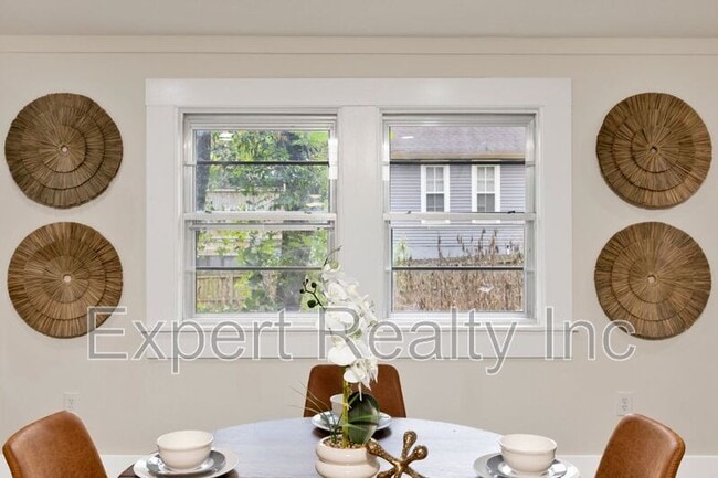 Building Photo - 4345 2nd Ave S