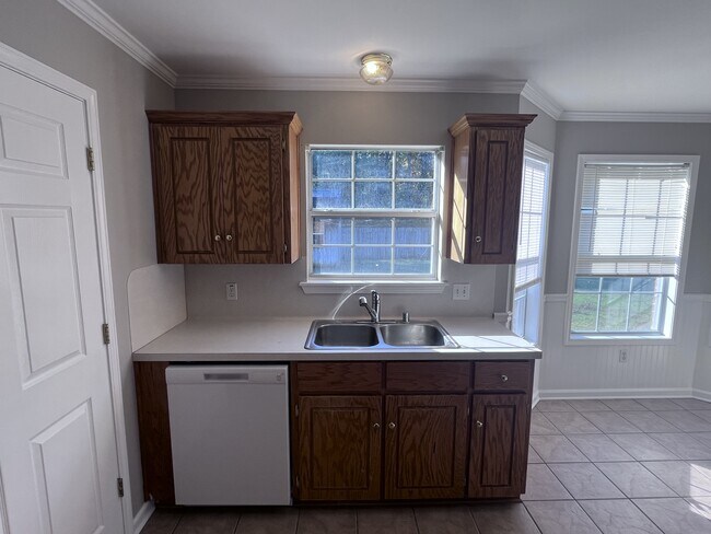 Building Photo - 54 W Plaza Blvd