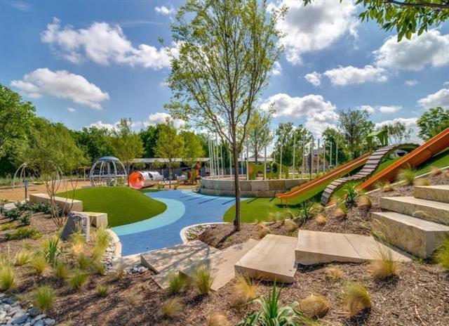 Building Photo - 713 Parkland Dr