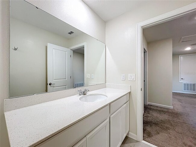 Building Photo - 16436 Fernridge St