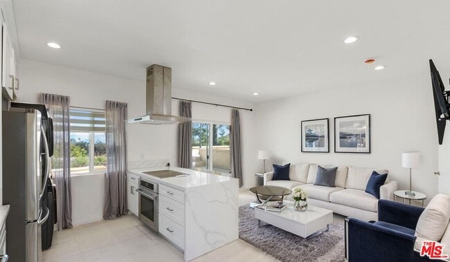 Building Photo - 21727 Planewood Dr