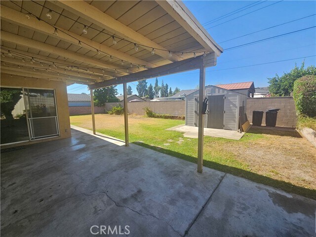 Building Photo - 731 E Renwick Rd