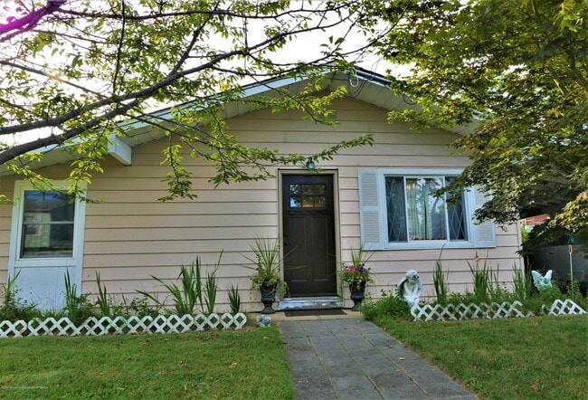 Building Photo - 111 Monmouth Ave