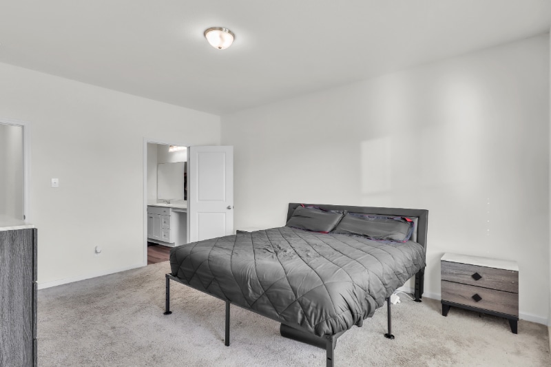 Building Photo - 404 Stone Creek Blvd