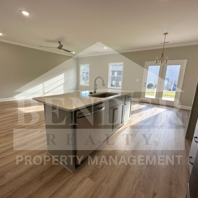 Building Photo - BELLINGHAM COVE RD 116/120