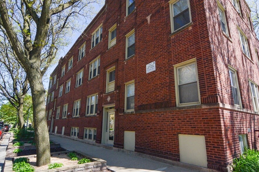 Building Photo - 2910 W George St