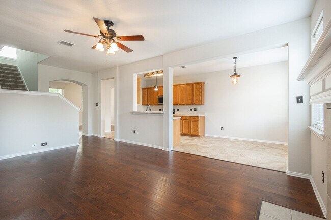 Building Photo - 1509 Heron Dr