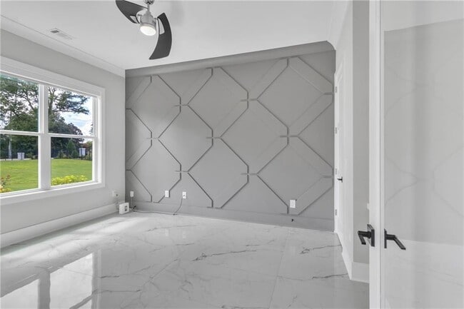 Building Photo - 3671 Hamilton Mill Rd