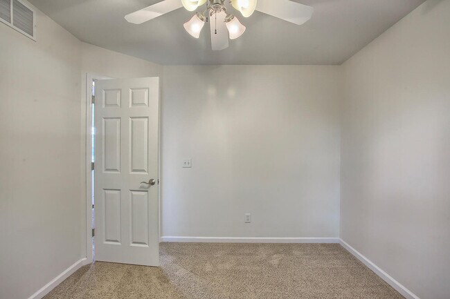 Bedroom two - 304 Windwood Ct