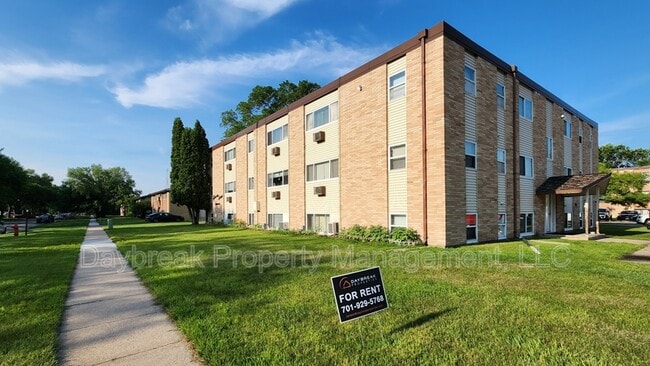 Building Photo - 1842 14th St S