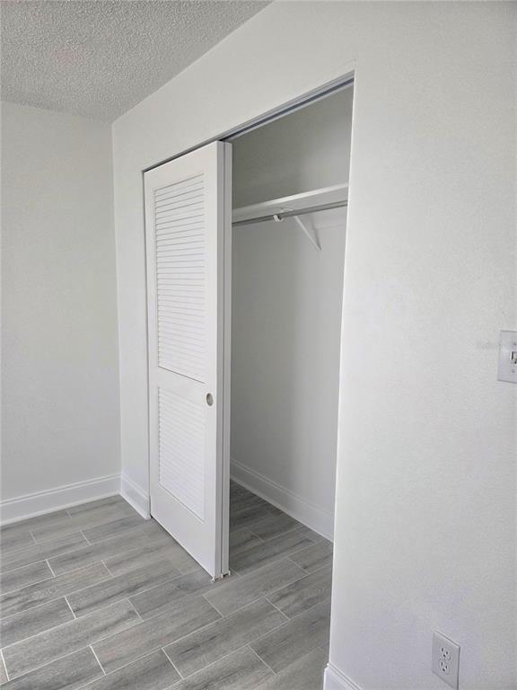 Building Photo - 353 S McMullen Booth Rd