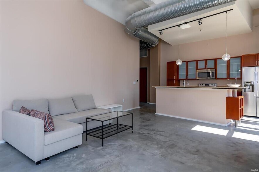 Building Photo - 1136 Washington Ave