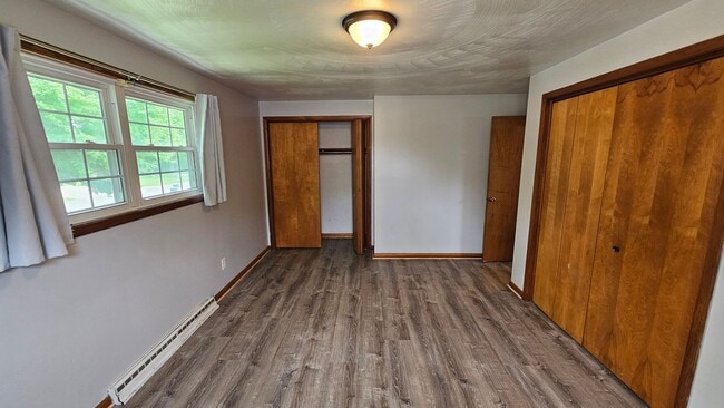Building Photo - 1087 Delwood Rd