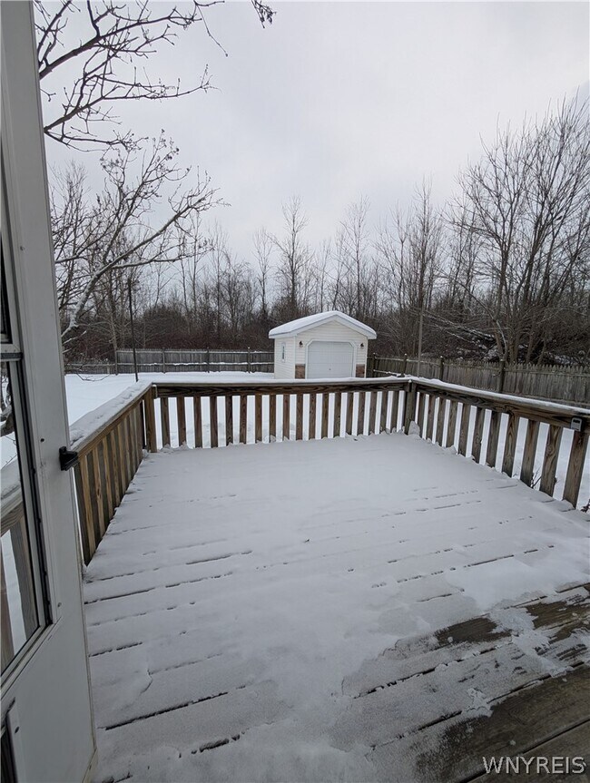 Building Photo - 6181 Old Beattie Rd