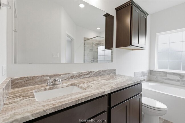 Building Photo - 10633 Burgundy Berry Wy