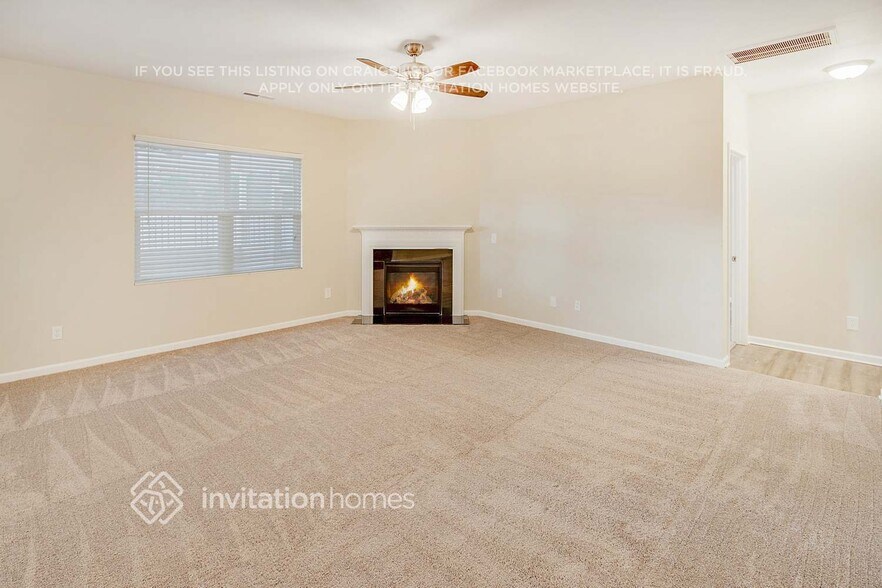 Building Photo - 1006 Perennial Ln