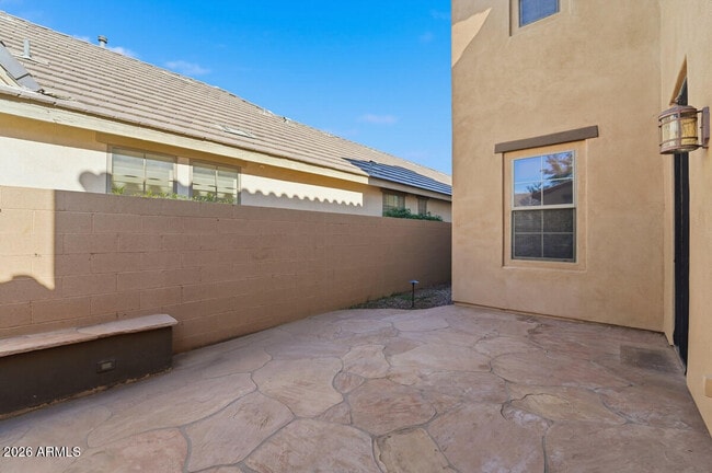 Building Photo - 15391 W Dreyfus St
