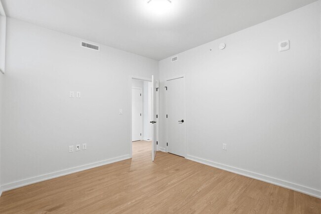 Building Photo - 1625 Eckington Pl NE