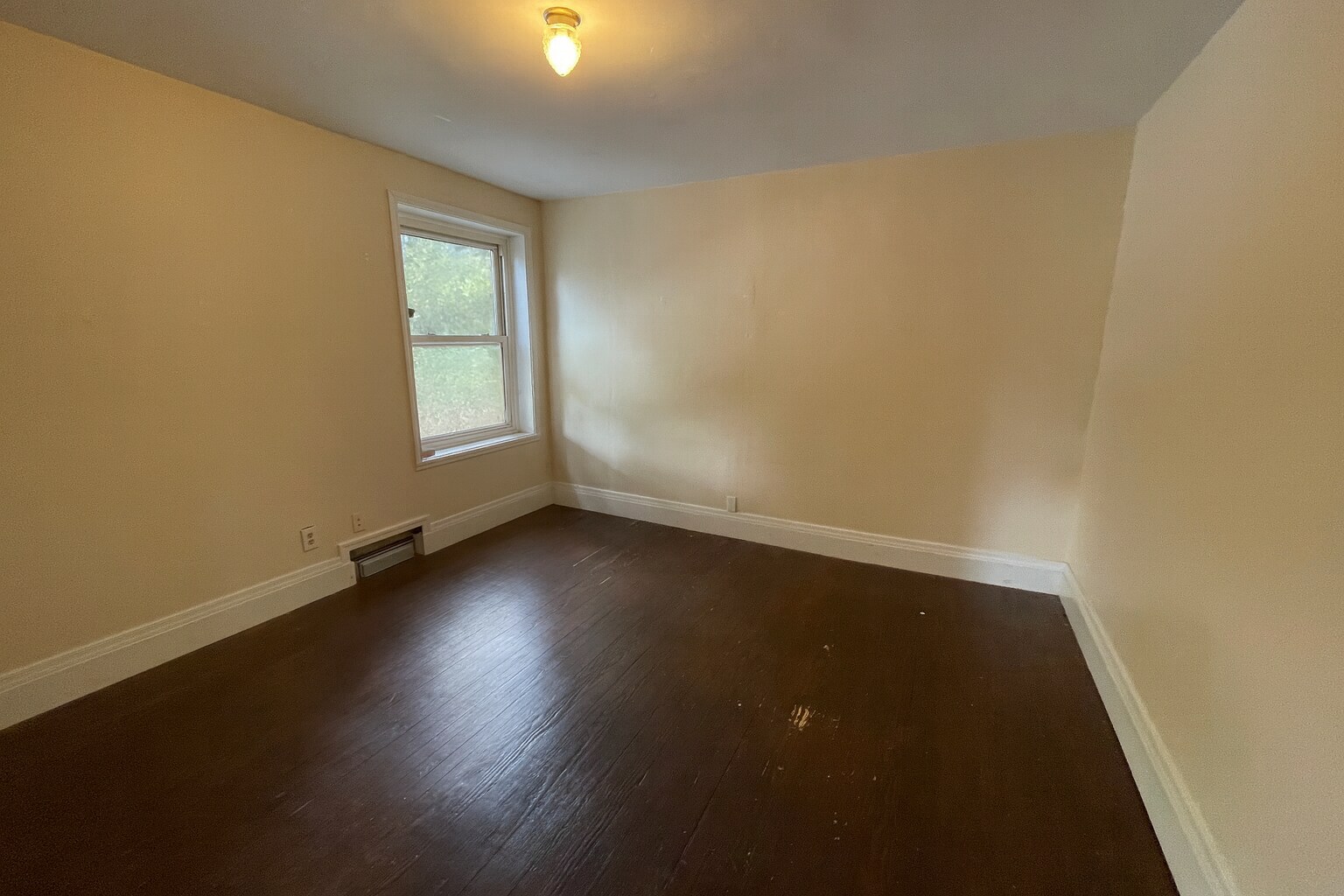 Building Photo - 362 Springtown Rd
