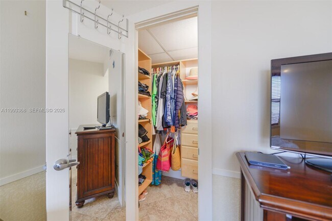 Building Photo - 1980 S Ocean Dr