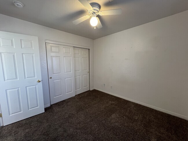 Building Photo - 2697 Hillgrass Rd