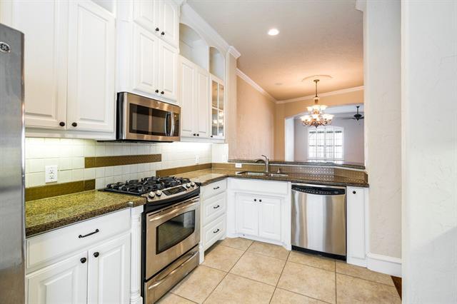 Building Photo - 554 Rockingham Dr