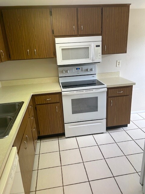 Building Photo - 3823 Teeside Dr