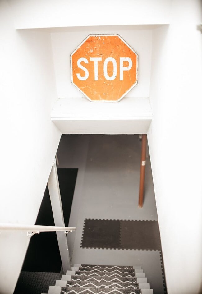 Building Photo - 1449 Jill Dr