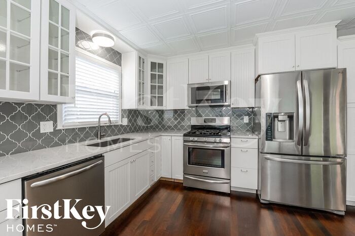 Building Photo - 1333 SW 21st St