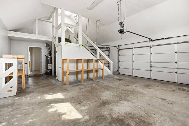 Building Photo - 83 Lake Lorraine Cir