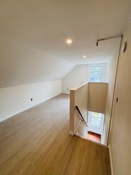 Building Photo - 133 Berry Hill Rd