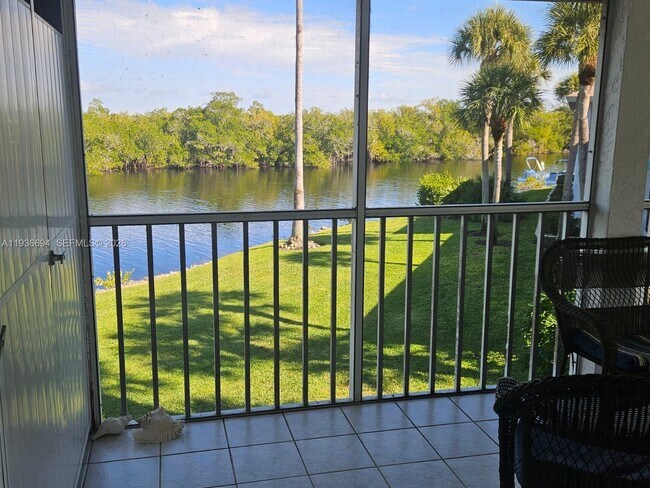 Building Photo - 1335 Mainsail Dr