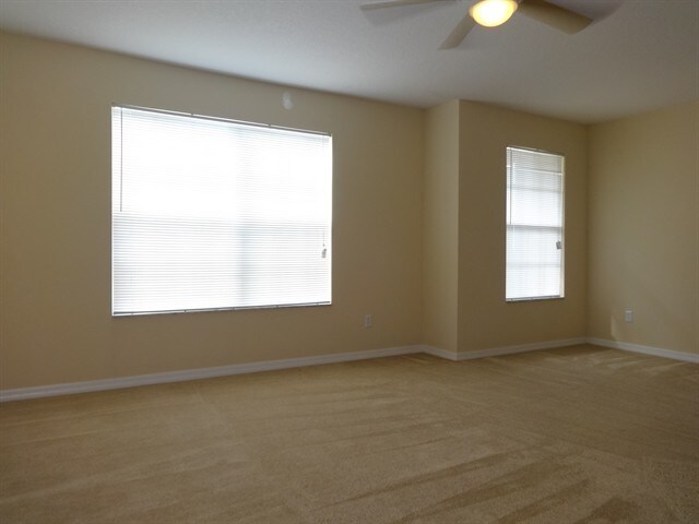 Building Photo - 357 Sky Valley St