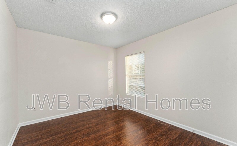 Building Photo - 4515 Wheeler Ave