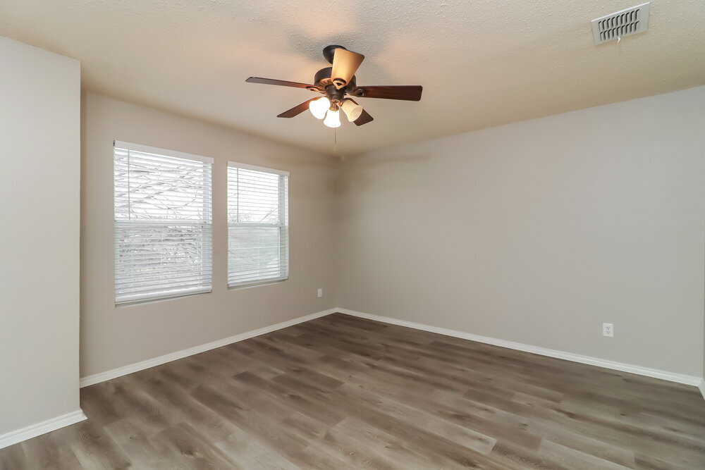 Building Photo - 3951 Fox Run Dr