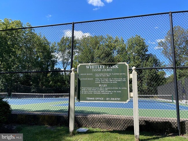 Building Photo - 9715 Whitley Park Pl